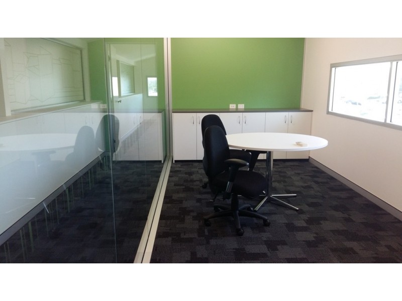 8 Gordon st, Ipswich QLD 4305