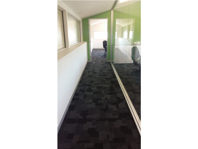 8 Gordon st, Ipswich QLD 4305