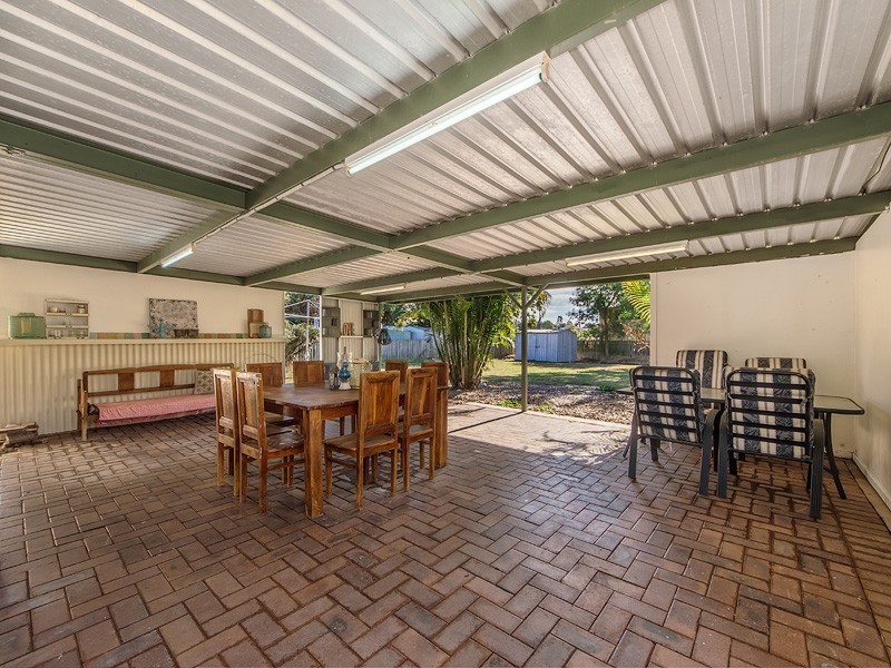 33 Bell St, Walloon QLD 4306
