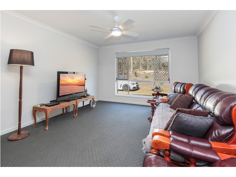 1A Firetail Ave, Regency Downs QLD 4341