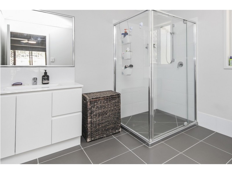 1A Firetail Ave, Regency Downs QLD 4341