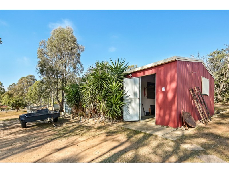 4 Wagtail Dr, Regency Downs QLD 4341