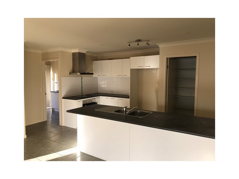 28 Honeywood Drive, Fernvale QLD 4306