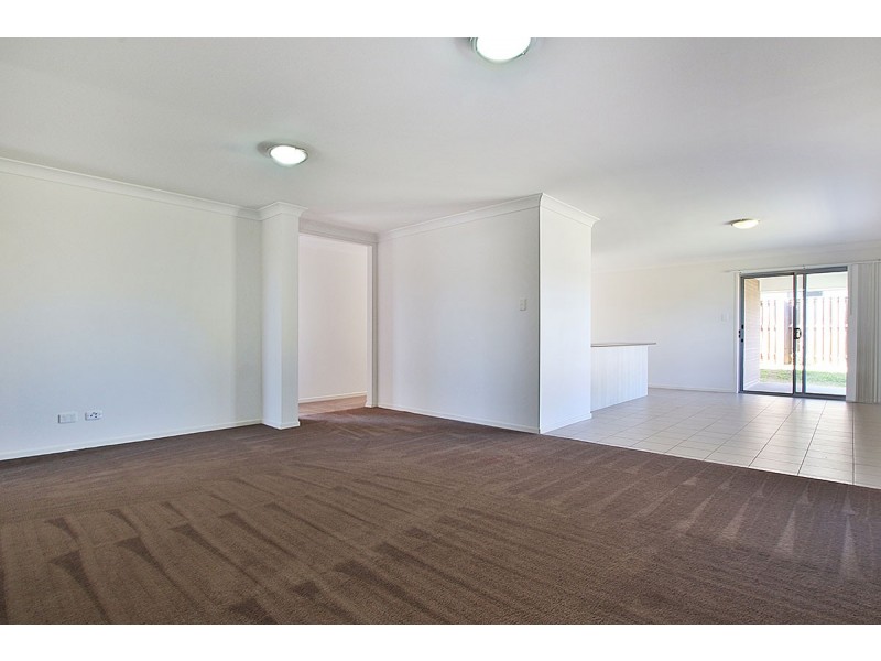 18 Cottonwood Crescent, Fernvale QLD 4306