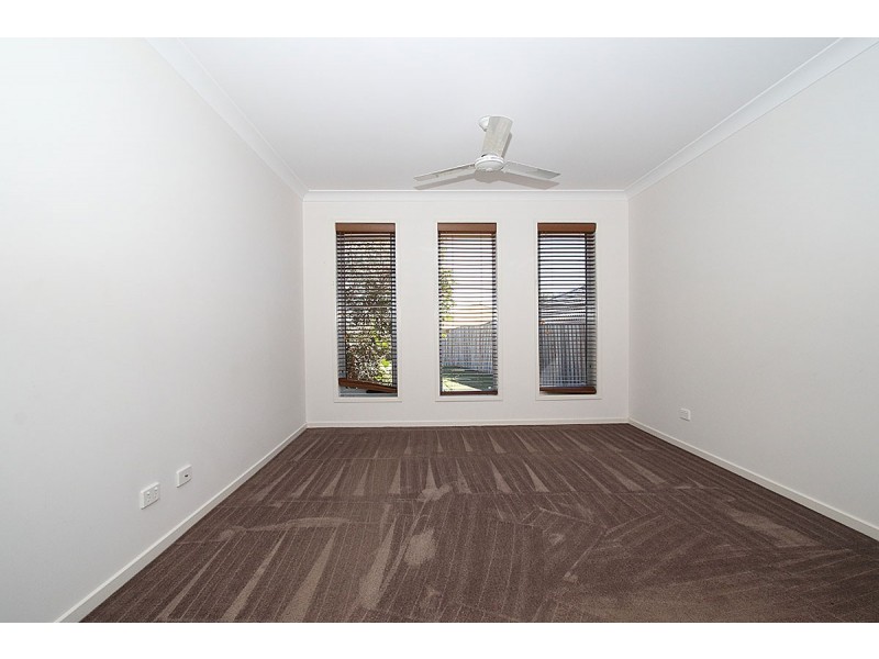 18 Cottonwood Crescent, Fernvale QLD 4306