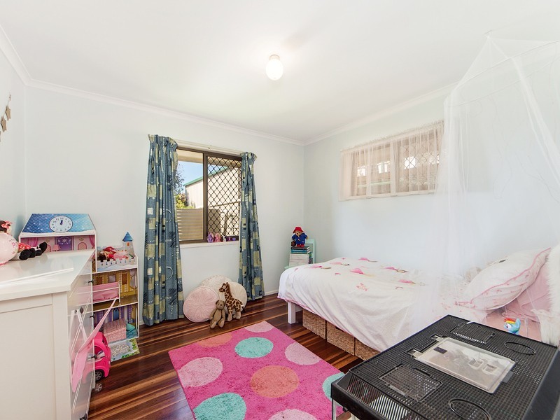 40 Rumsey Dr, Raceview QLD 4305