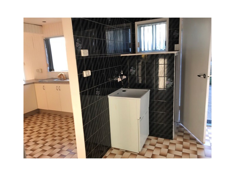 48 Poplar Street, Walloon QLD 4306