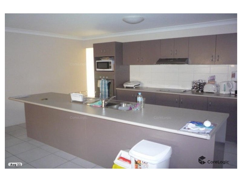 15 Eucalypt, Anstead QLD 4070