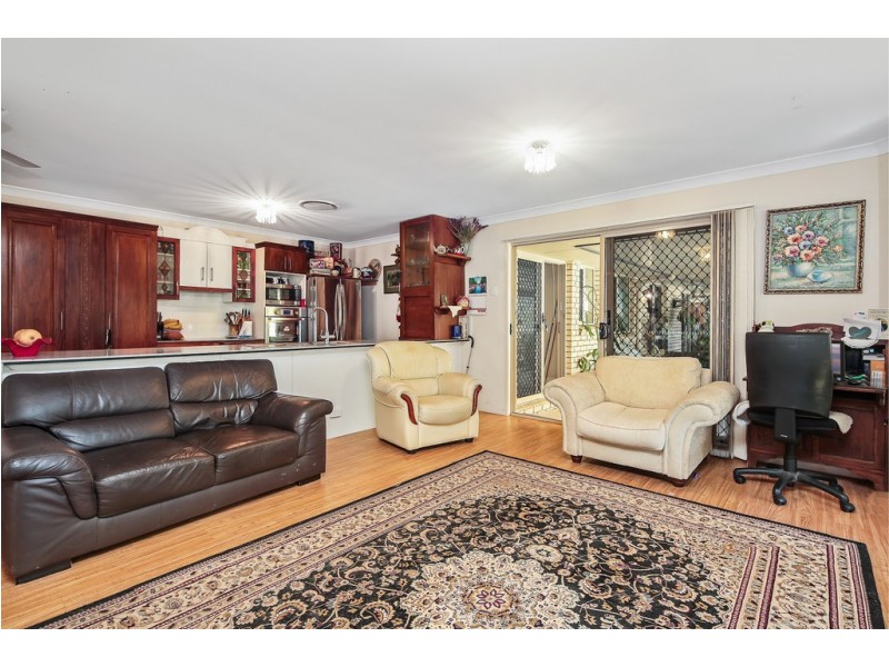 30 Andrews Court, Regency Downs QLD 4341