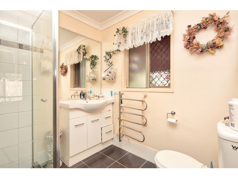 30 Andrews Court, Regency Downs QLD 4341