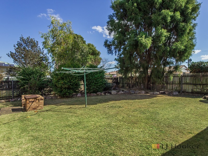 64 Dellvene Cres, Rosewood QLD 4340