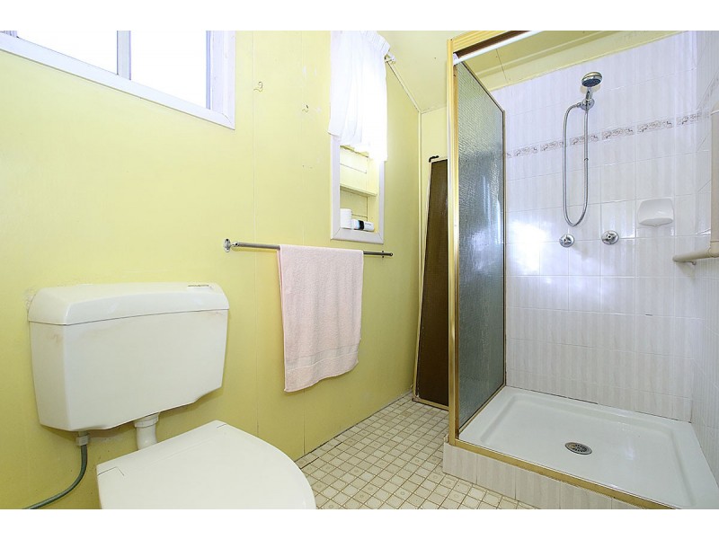 15 Cairns Road, Ebbw Vale QLD 4304