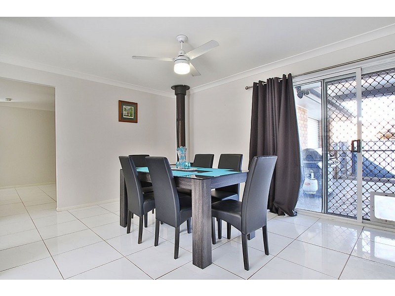 11 Cocos Place, Raceview QLD 4305