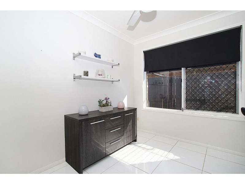 11 Cocos Place, Raceview QLD 4305