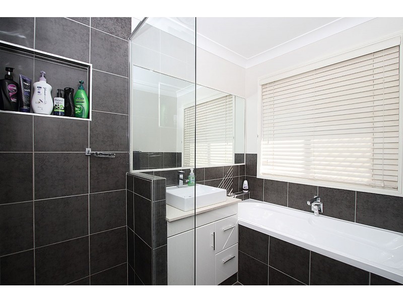 11 Cocos Place, Raceview QLD 4305