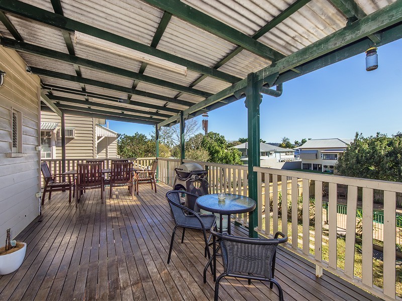16 ALLARDYCE STREET, Graceville QLD 4075