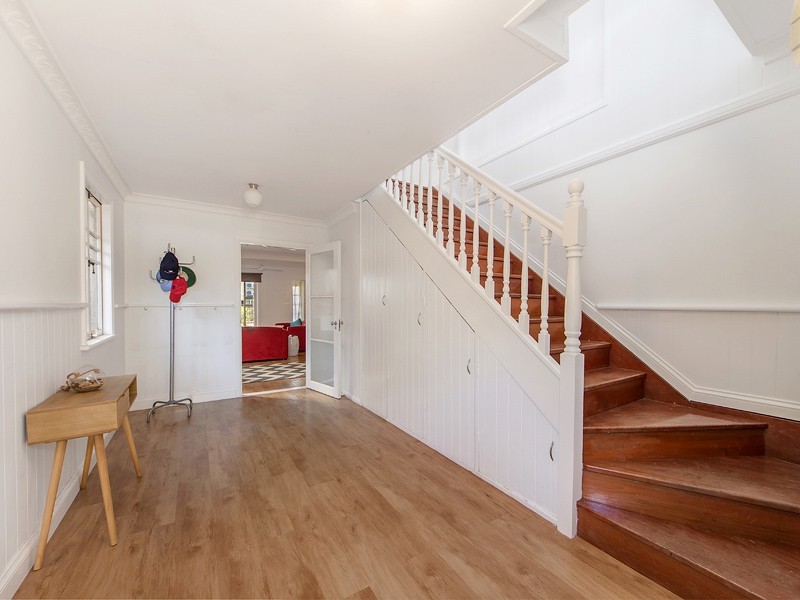 16 ALLARDYCE STREET, Graceville QLD 4075