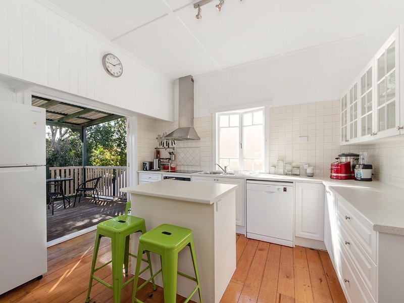 16 ALLARDYCE STREET, Graceville QLD 4075