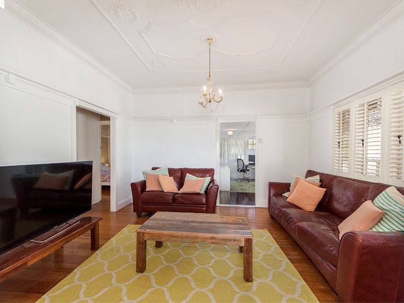 16 ALLARDYCE STREET, Graceville QLD 4075