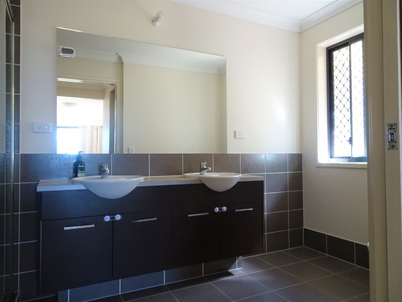 22 Waterhousia Place, Moggill QLD 4070