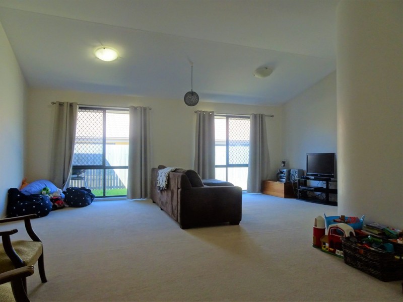 22 Waterhousia Place, Moggill QLD 4070