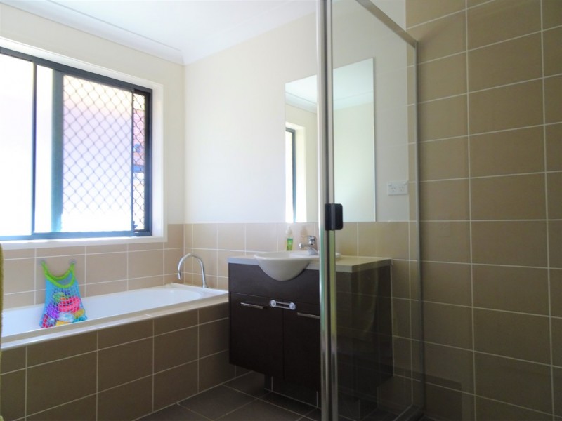 22 Waterhousia Place, Moggill QLD 4070