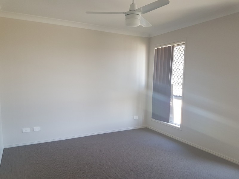 13 Wallace Street, Walloon QLD 4306