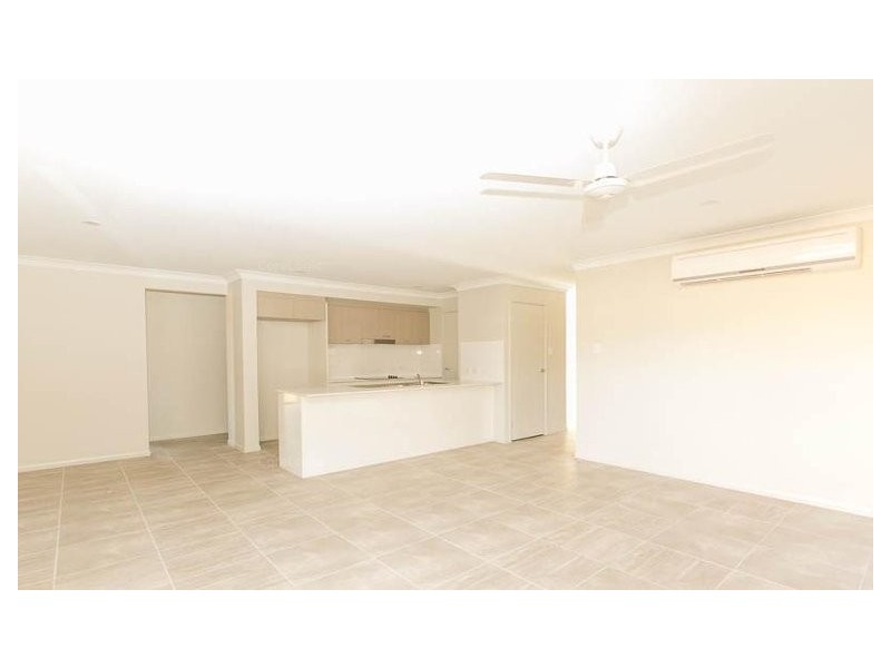 20 John  Street, Walloon QLD 4306