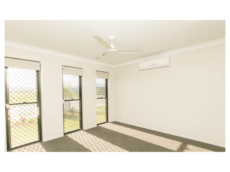 20 John  Street, Walloon QLD 4306