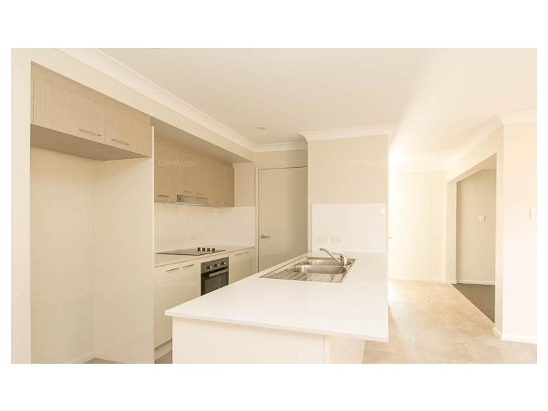 20 John  Street, Walloon QLD 4306