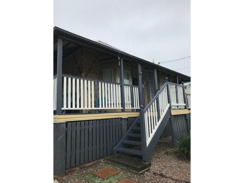 24 Pine Street, North Ipswich QLD 4305