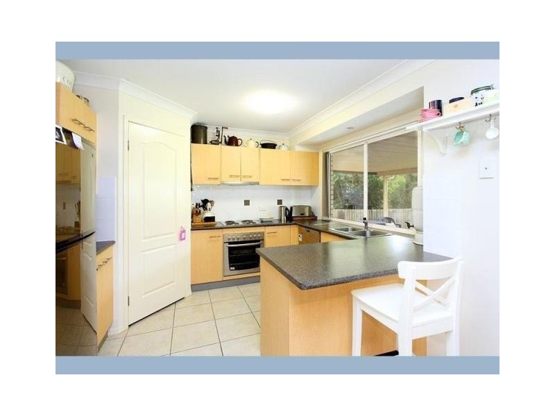 12 Salubris Place, Moggill QLD 4070