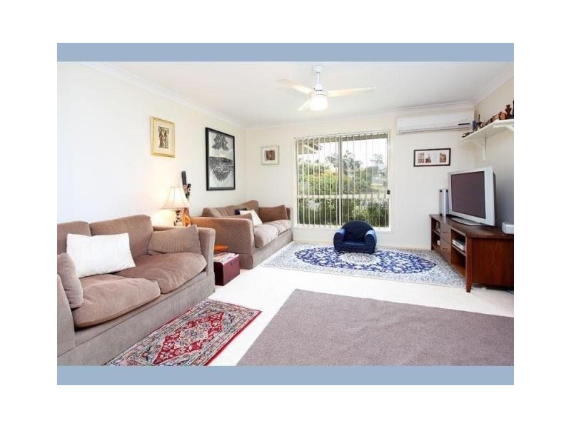 12 Salubris Place, Moggill QLD 4070