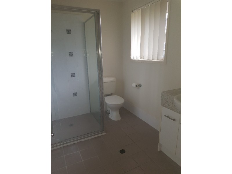 12 Salubris Place, Moggill QLD 4070