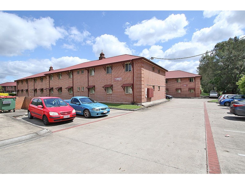8/191-199 Warwick Rd, Churchill QLD 4305