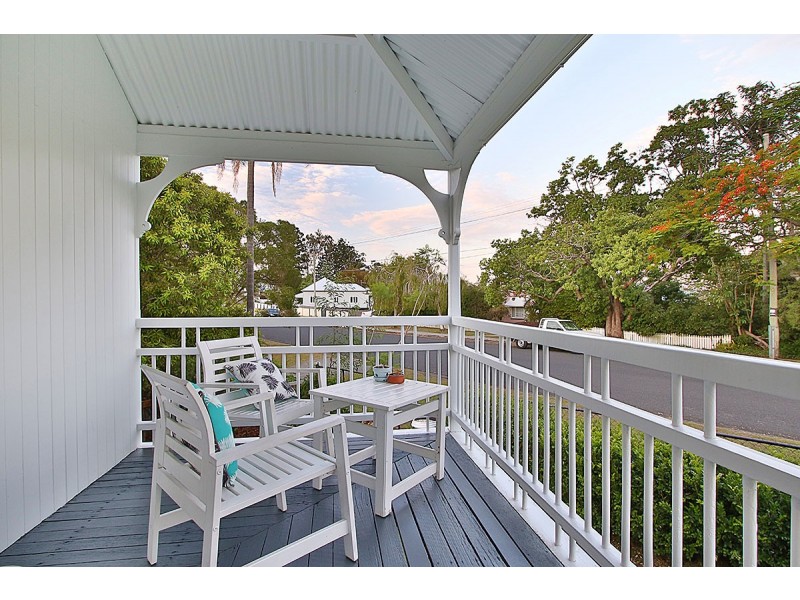 6 Rowland Terrace, Sadliers Crossing QLD 4305