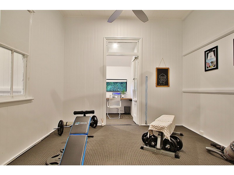 6 Rowland Terrace, Sadliers Crossing QLD 4305