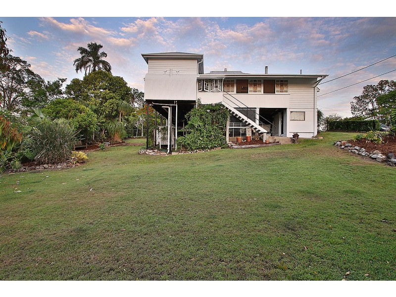 6 Rowland Terrace, Sadliers Crossing QLD 4305