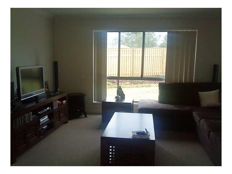 6 Crystalwood Court, Fernvale QLD 4306