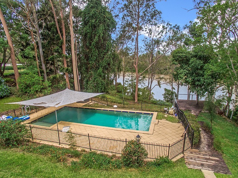 30 Vanwall Rd, Moggill QLD 4070