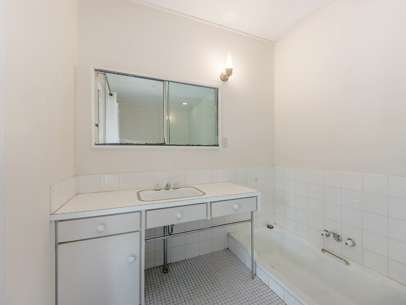 30 Vanwall Rd, Moggill QLD 4070