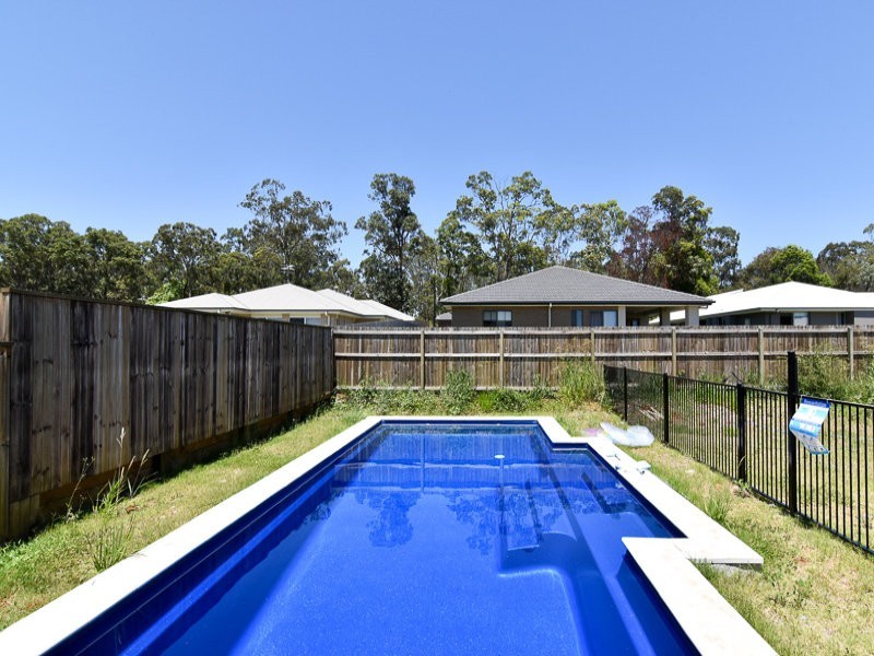 24 Mallee Circuit, Moggill QLD 4070