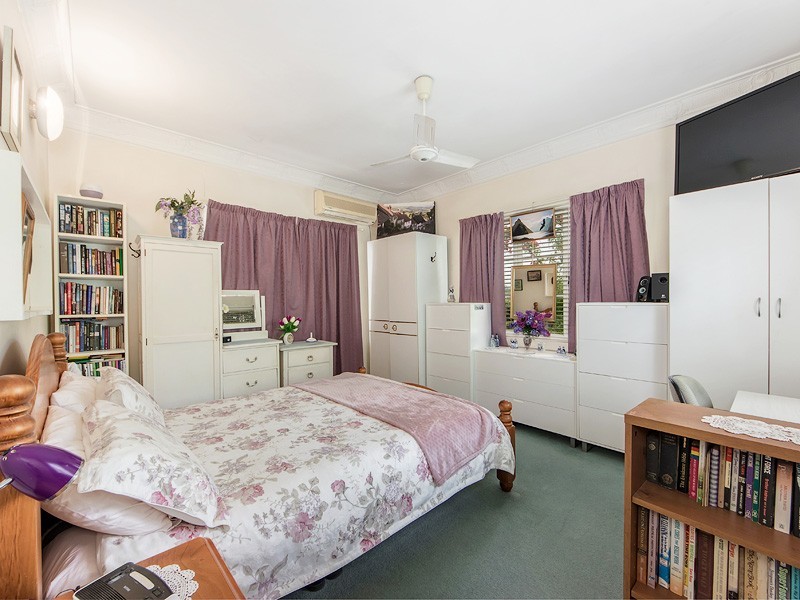 68 Price Street, Oxley QLD 4075