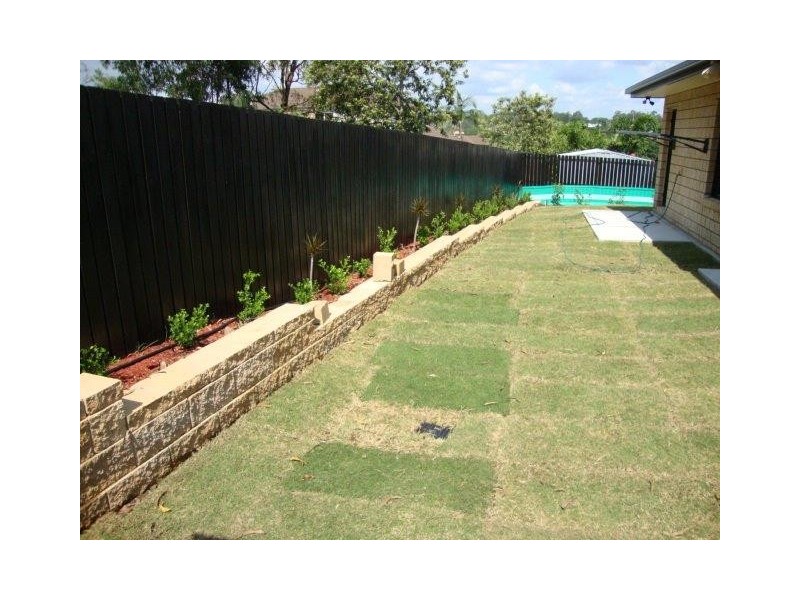 25 Westaway Crescent, Bellbowrie QLD 4070