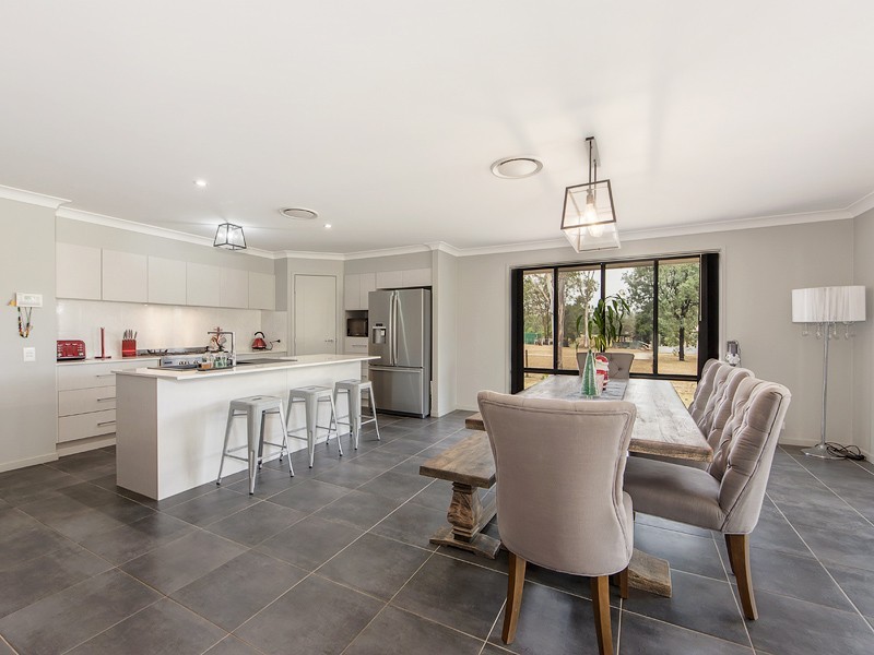 14 Poole Road, Fernvale QLD 4306