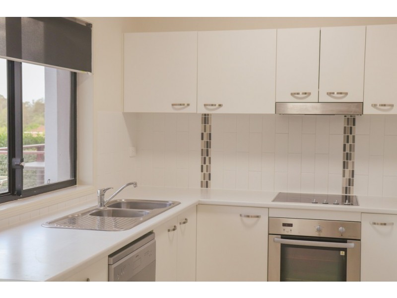 4/52 Golden Crest, Bellbowrie QLD 4070