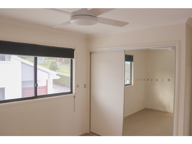 4/52 Golden Crest, Bellbowrie QLD 4070