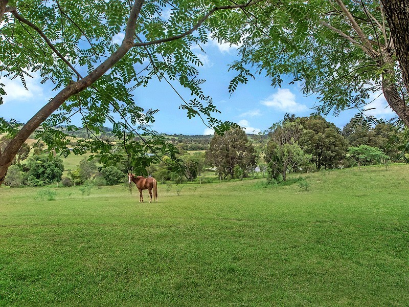 21 Greet Rd, Ashwell QLD 4340