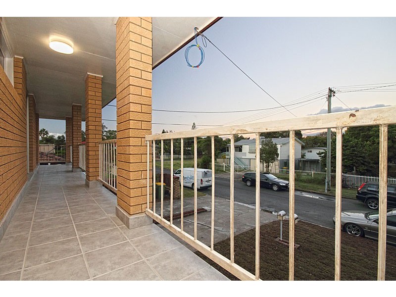 11 Cox Crescent, Goodna QLD 4300