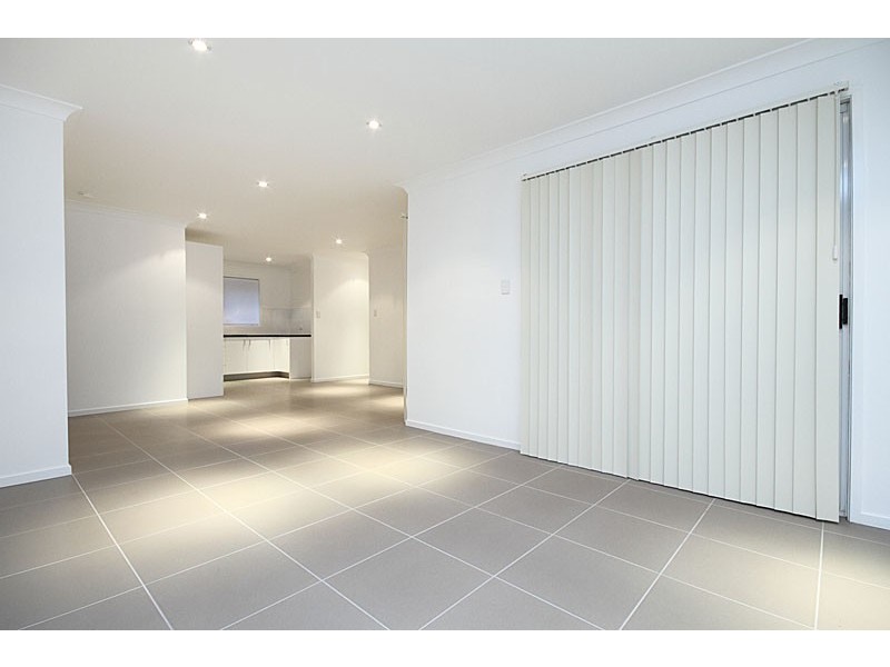 58 Helen St, North Booval QLD 4304